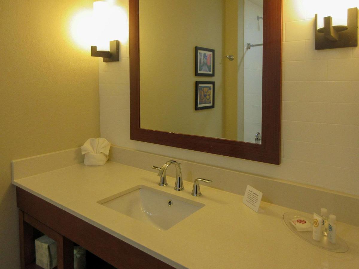 Comfort Suites Съмървил Екстериор снимка