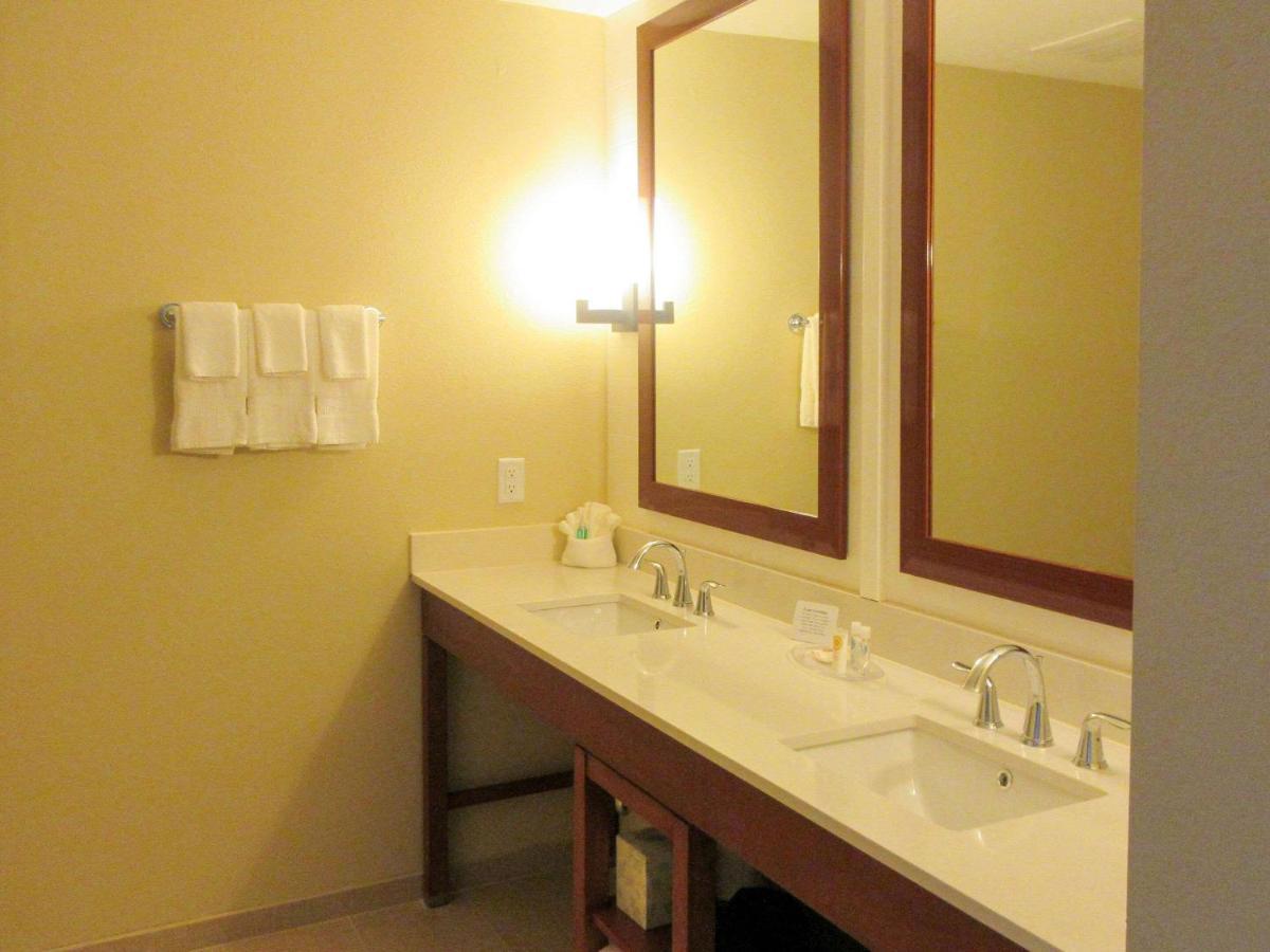 Comfort Suites Съмървил Екстериор снимка