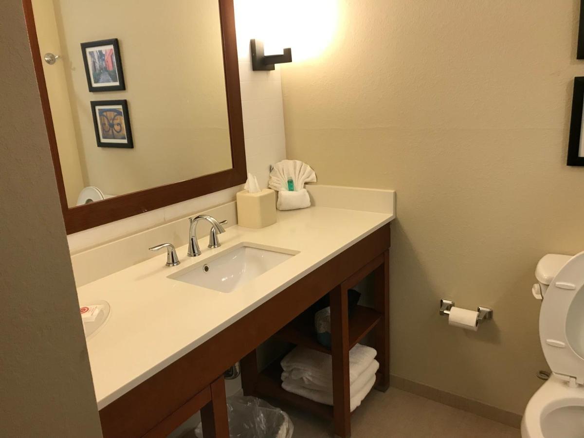 Comfort Suites Съмървил Екстериор снимка